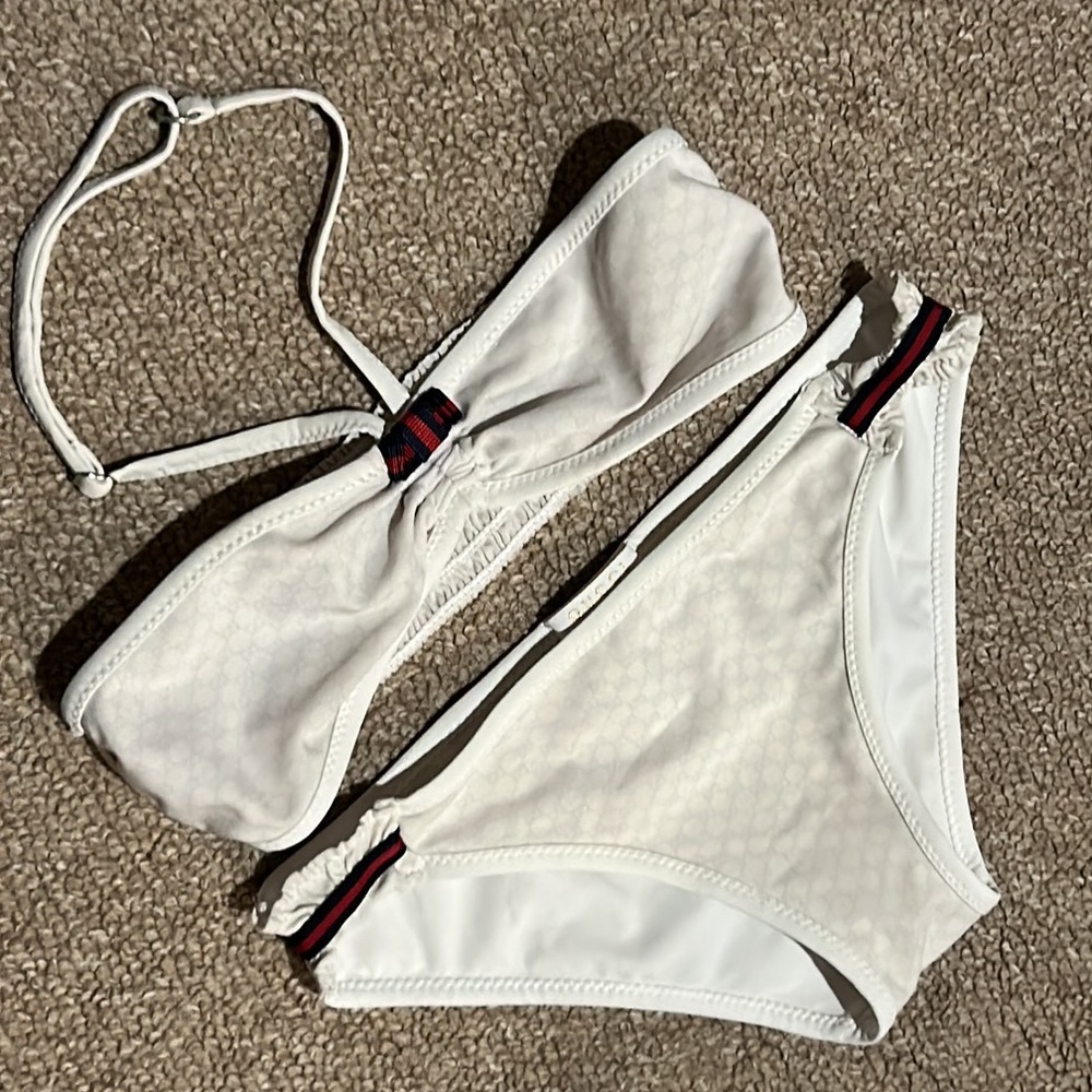 ๐ฆ Gucci Toddler GG Monogram Swimsuit - Picture 4 of 14